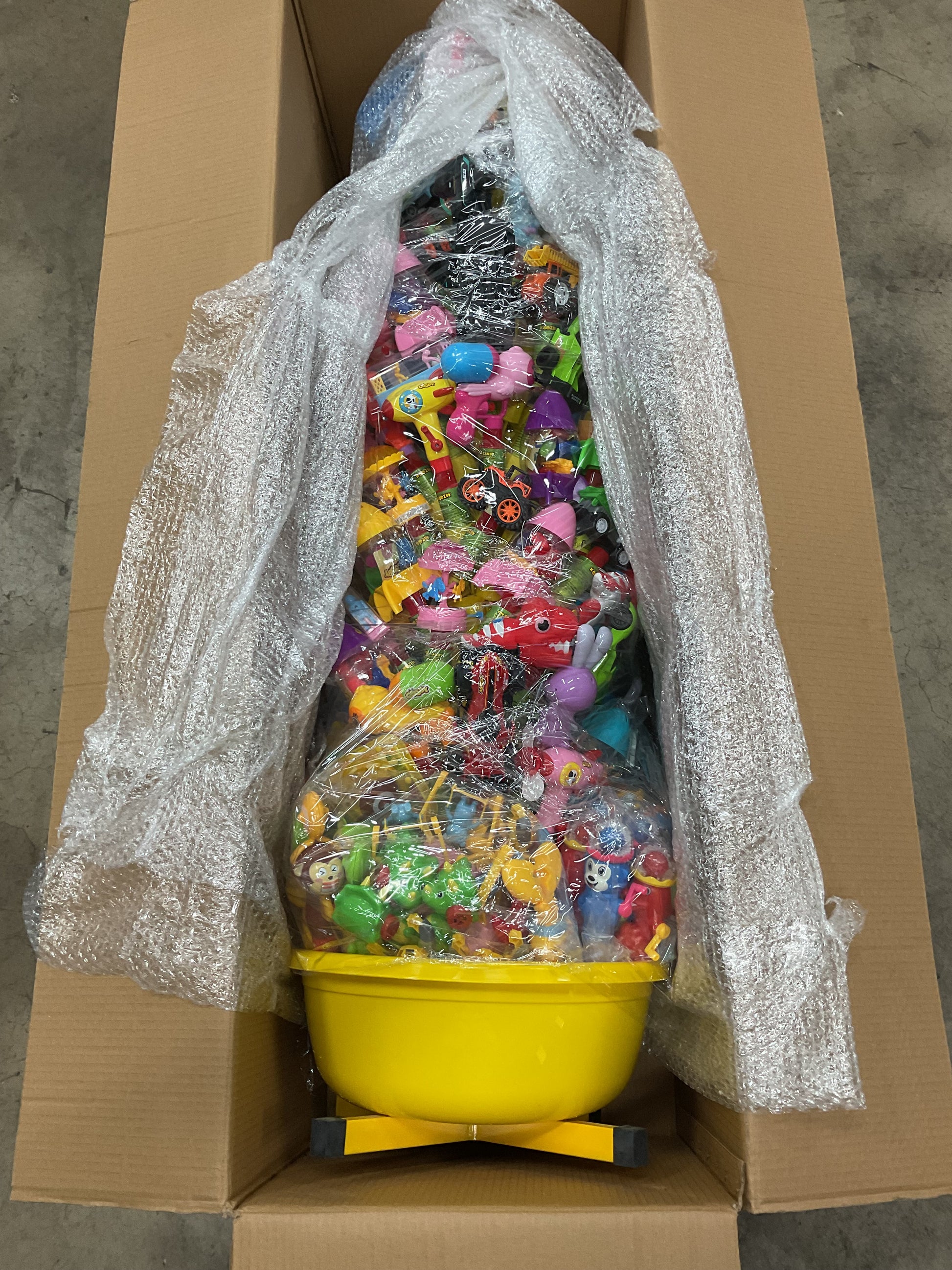 Buy NICKELODEON CHIKO JUMBO POP LOLLIPOP PAW PATROL WITH SURPRISE TOYS 16g 40 pcs from JJ Trading Inc. Wholesale grocery supplies, best prices, and shipping across the USA.