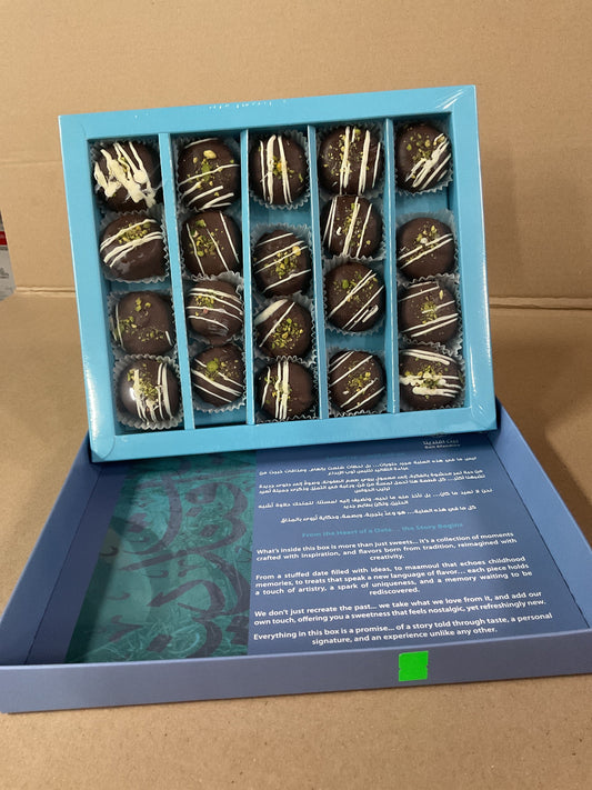 CHOCOLATE DIPPED MAAMOUL